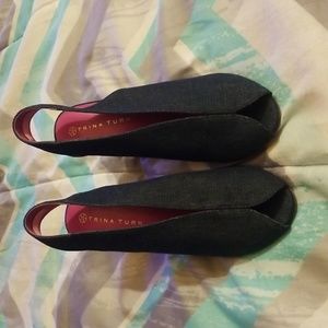 Trina Turk denim sling back peep toe heels 6.5